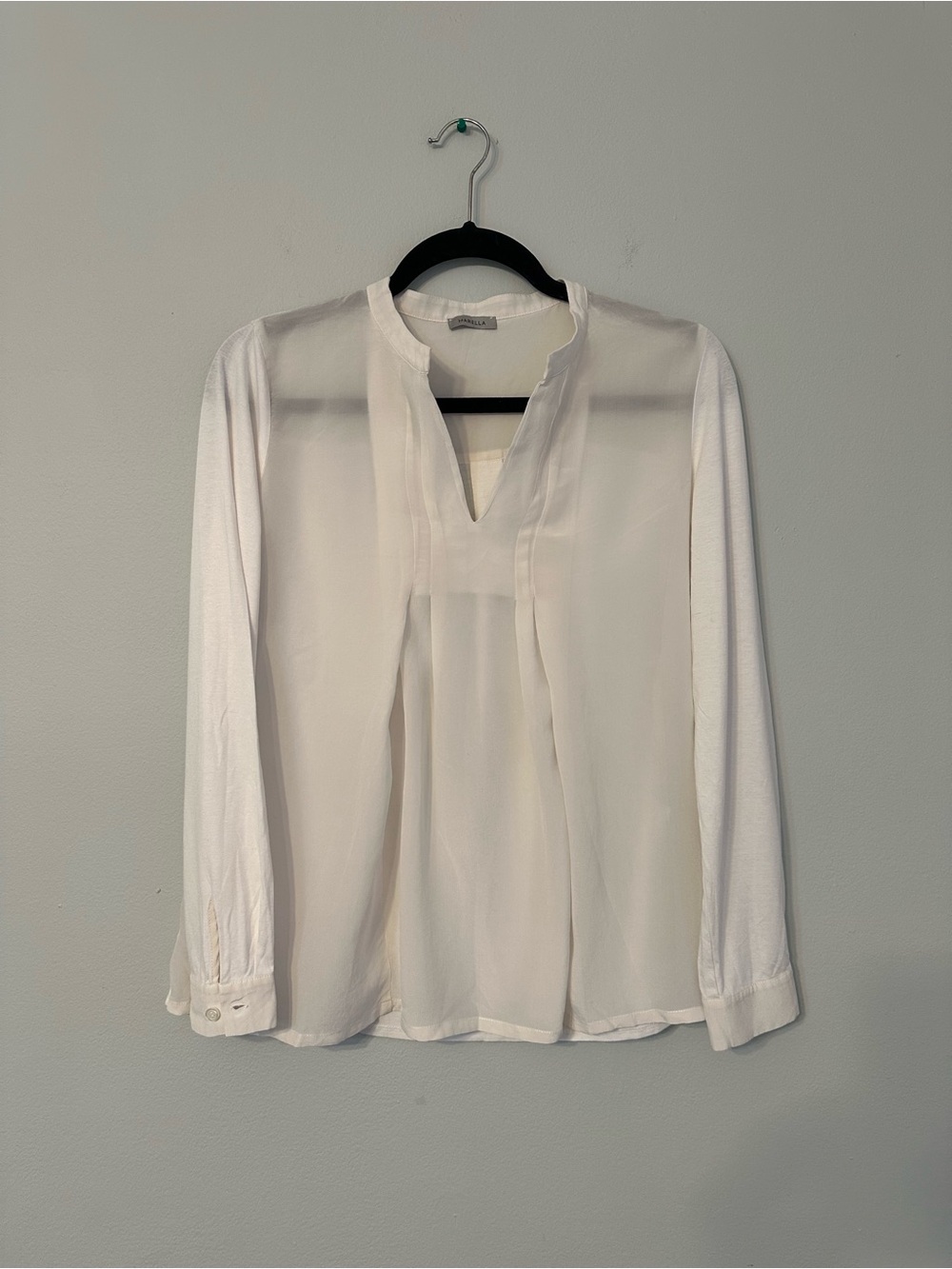 Elegant White Split-Neck Long Sleeve Blouse